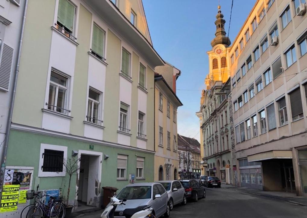 Apstay ǀ Free Parking & Self Check-in Apartment Graz